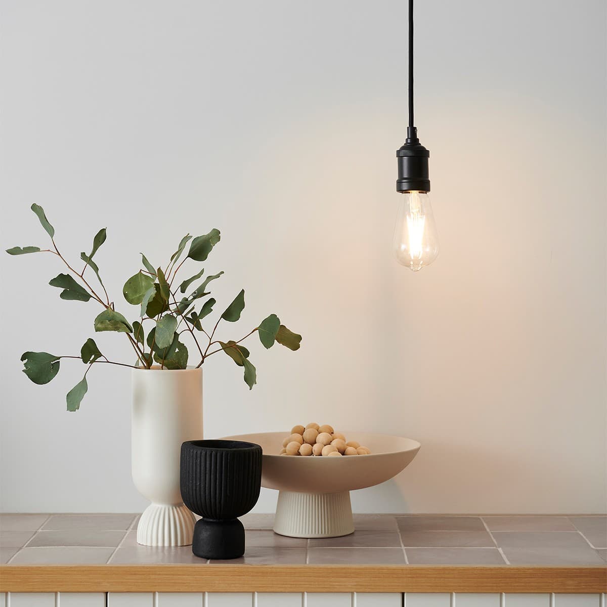 GE 7.5W Heritage Dimmable LED Pilot ES Globe in Warm White