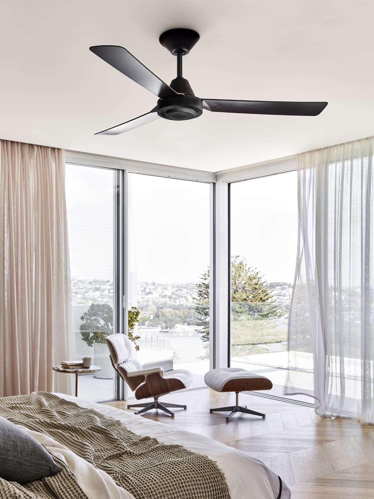 Bayside Calypso 122cm Fan in Black